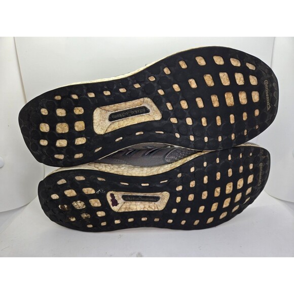 Athletic_Shoes